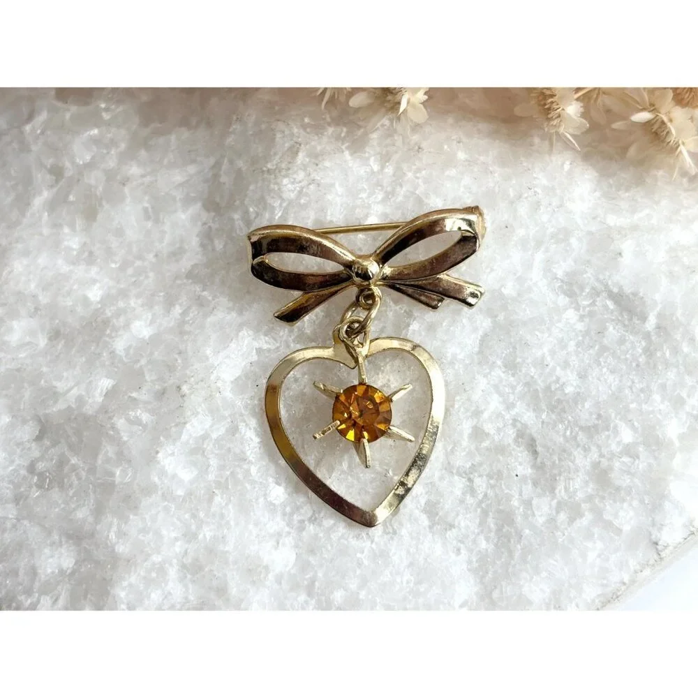 Gold Toned Matte Ribboned Bow Heart Shaped Orange Rhinestoned  Brooch